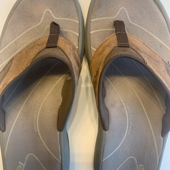 Teva- US 9 genuine leather flip flops Brown excellent condition - Picture 3 of 7